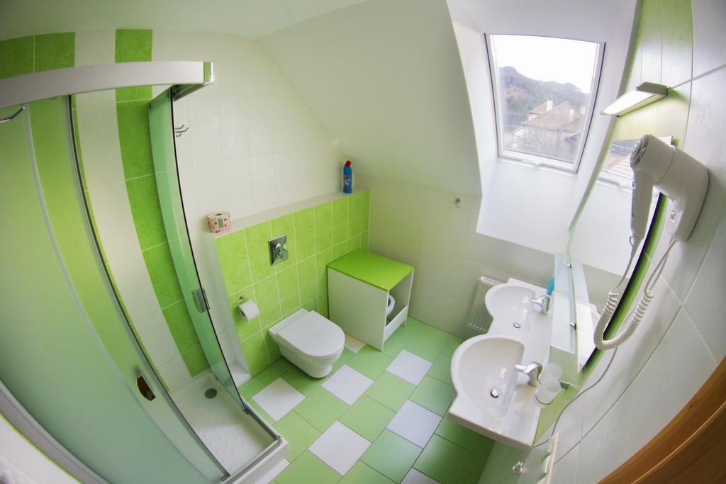 Guest House Privat Pod Lesom Pavčina Lehota Buitenkant foto